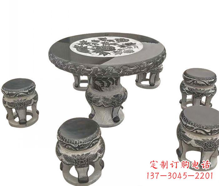 云南仿古圆形石桌凳雕塑