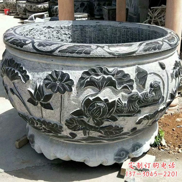 云南极致精细仿古圆形鱼缸石雕