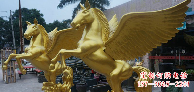 云南飞马玻璃钢仿铜动物雕塑