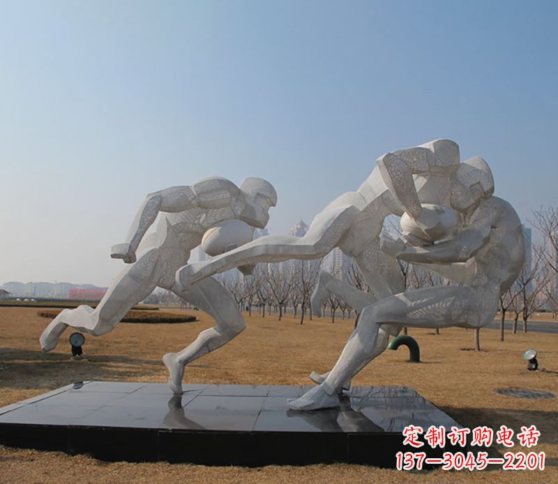 云南不锈钢橄榄球体育雕塑