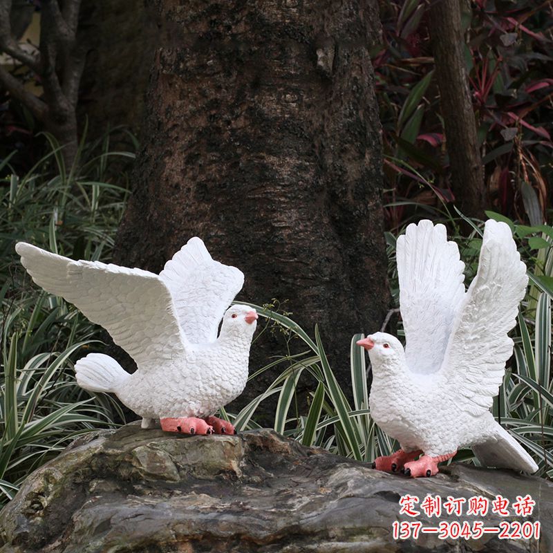 云南精美的鸽子抽象雕塑