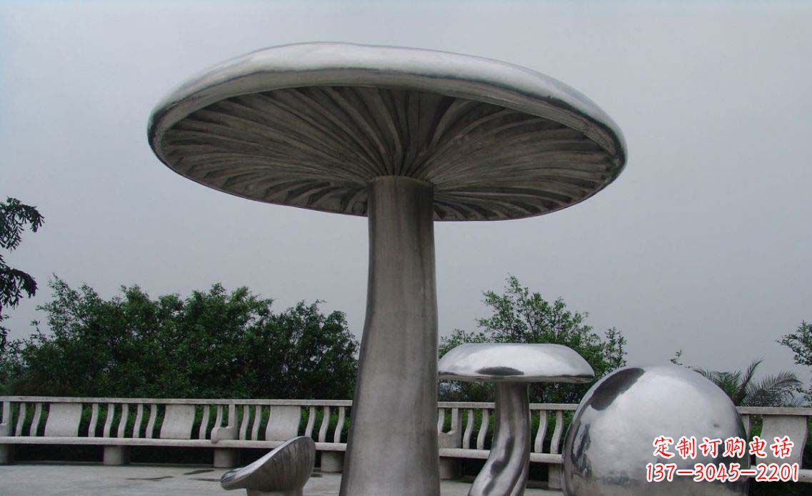 云南特色不锈钢凉亭雕塑