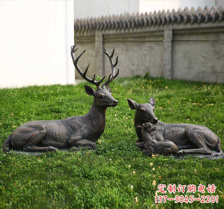 云南精美梅花鹿铜雕