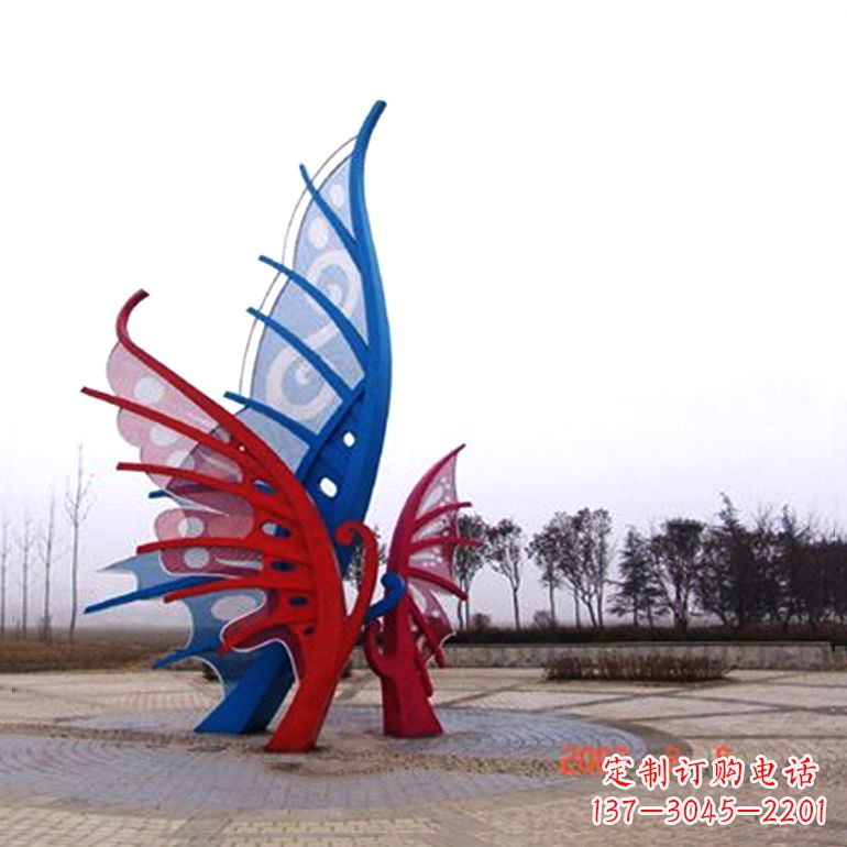 云南精美蝴蝶不锈钢景观雕塑