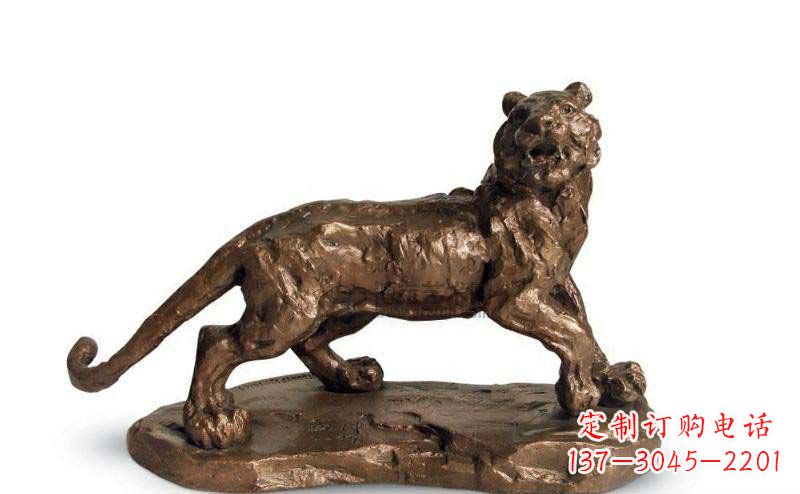 云南老虎铜雕中领雕塑为您打造精致细腻的雕塑作品