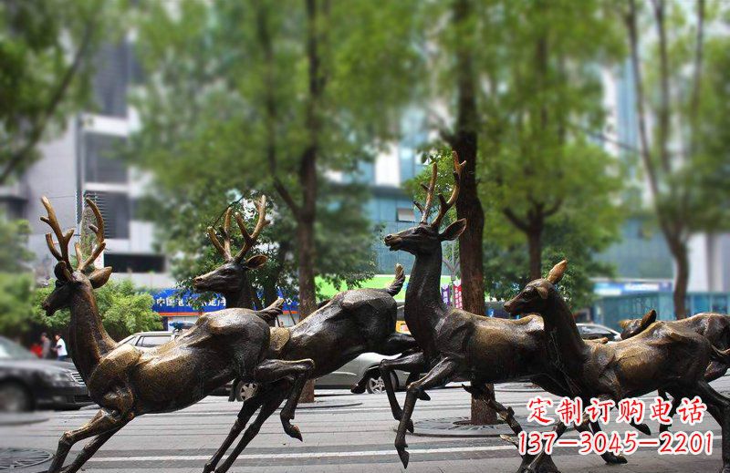 云南艺术精美的铜雕群鹿动物雕塑
