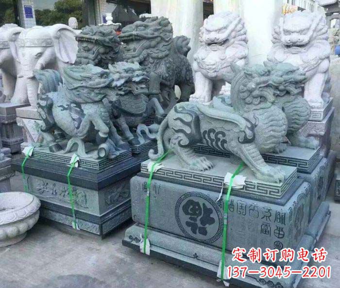 云南古典神秘貔貅雕塑