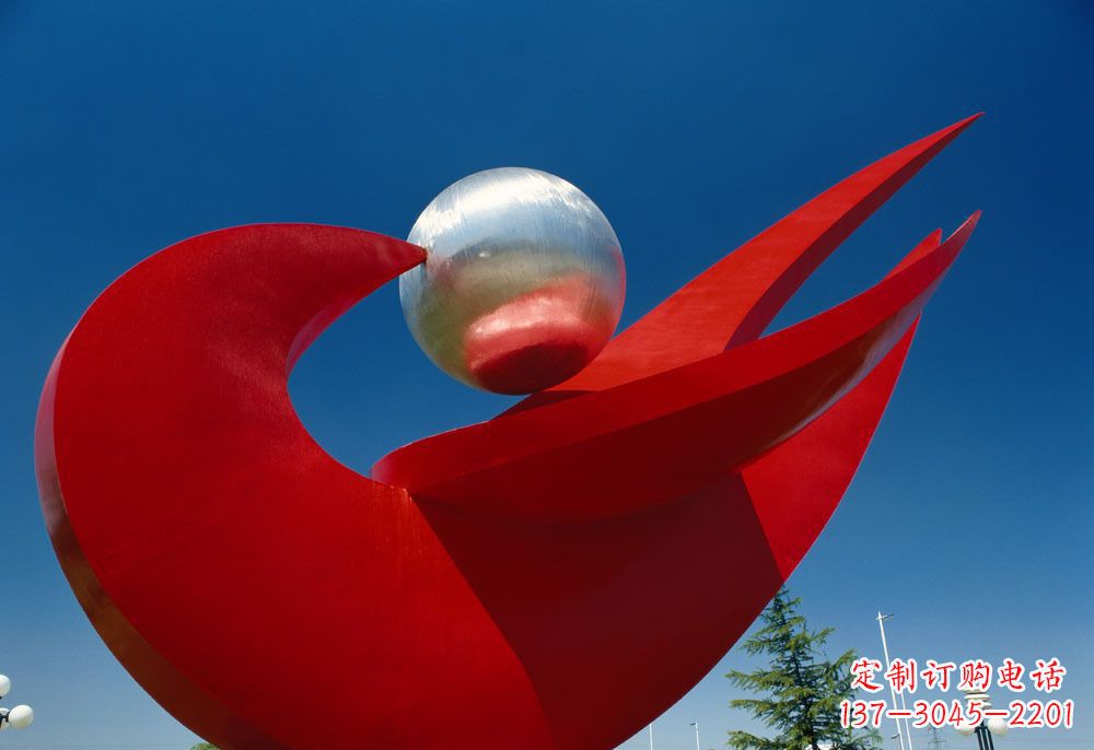 云南优雅而高雅的和平鸽雕塑