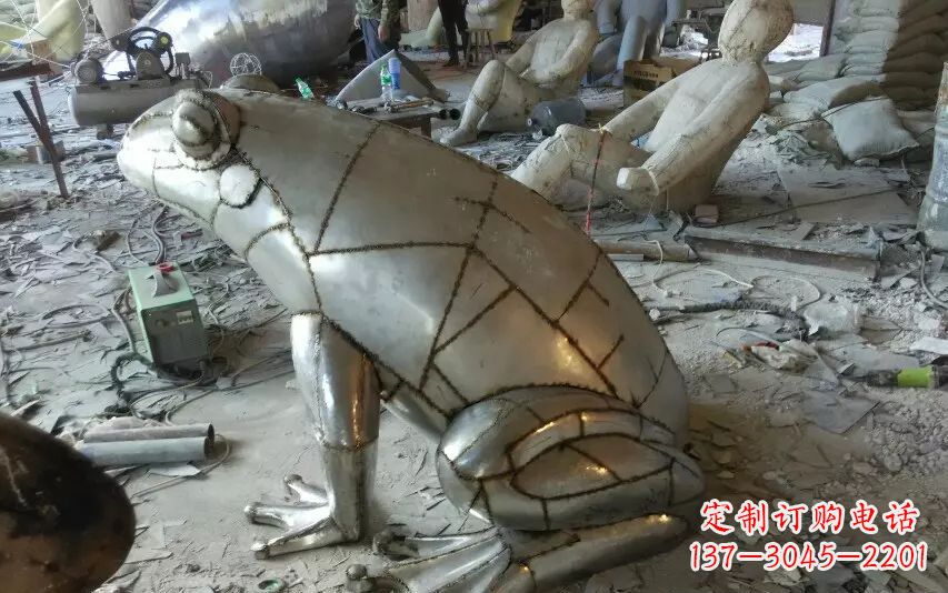 云南中领雕塑精美不锈钢青蛙动物雕塑