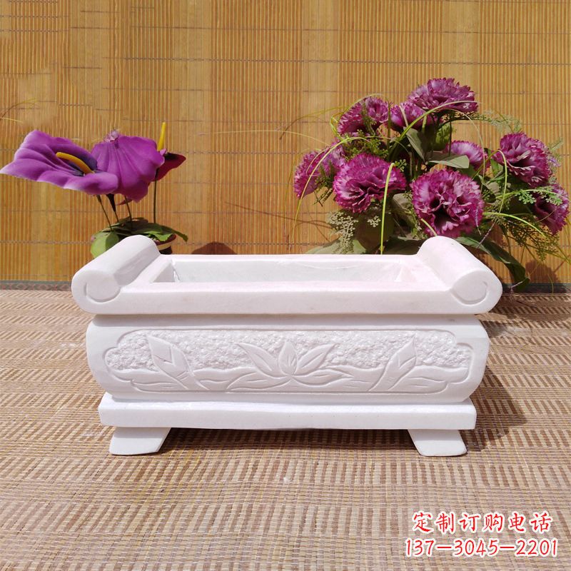 云南汉白玉石特色香炉雕塑
