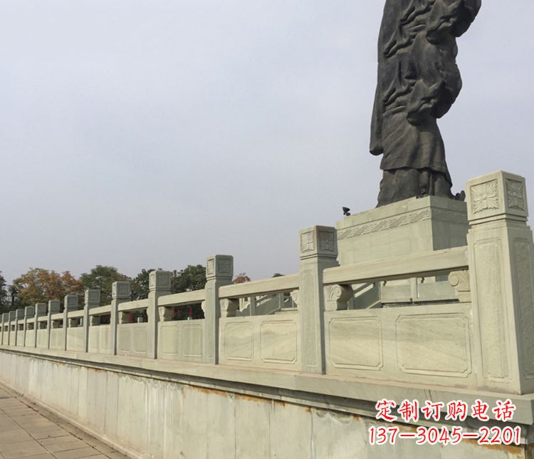 云南精美的护城河大理石栏板雕塑