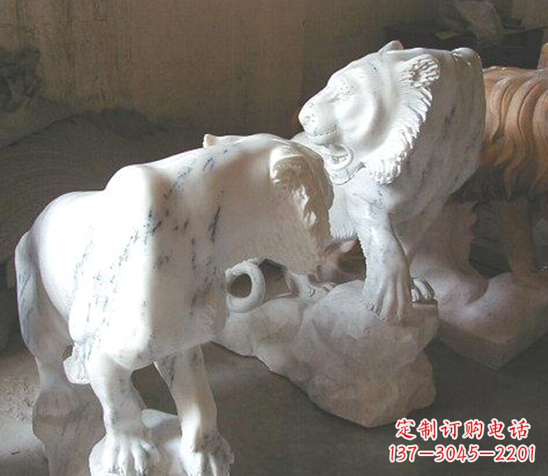 云南老虎石雕