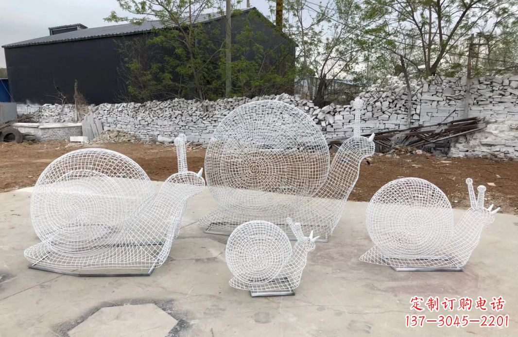 云南镂空蜗牛不锈钢雕塑1