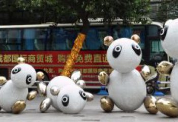云南中领雕塑：优雅的不锈钢抽象熊猫雕塑