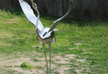 云南高端定制丹顶鹤展翅不锈钢雕塑