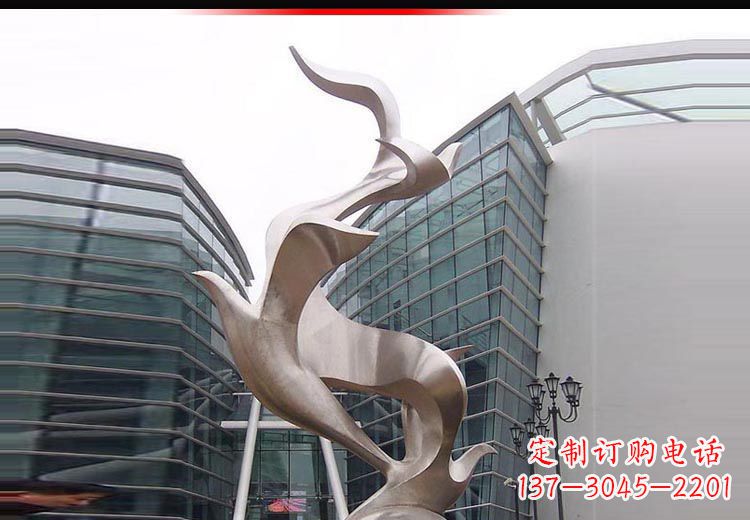 云南不锈钢雄鹰雕塑,永久定制精美景观