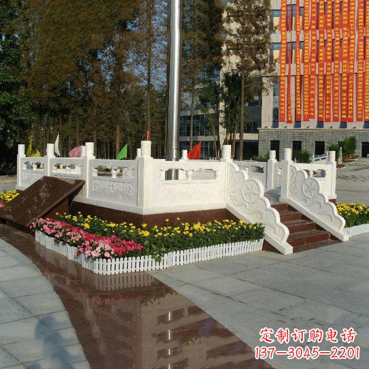 云南高端定制玉石汉白玉石雕广场升旗台
