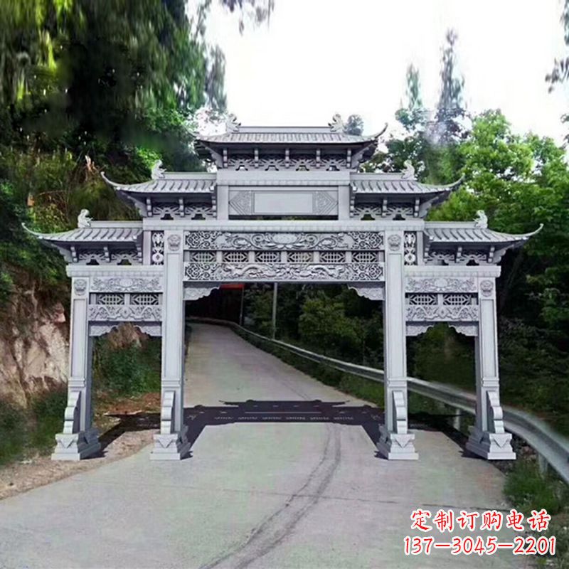 云南艺术品般的牌楼雕塑
