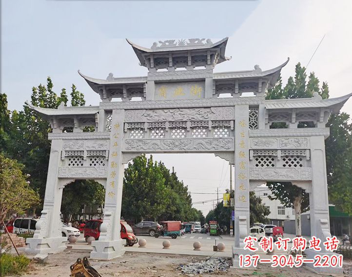 云南石雕牌坊-人物雕塑定制