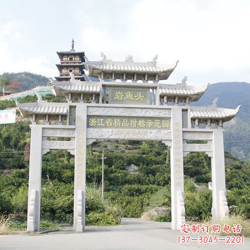 云南精美的牌楼雕塑,象征着一种贵族文化