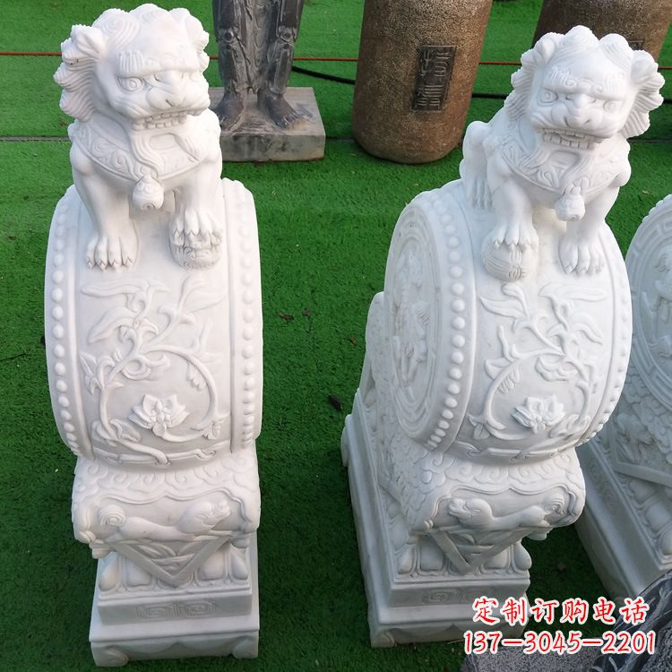 云南石雕青石貔貅门墩雕塑