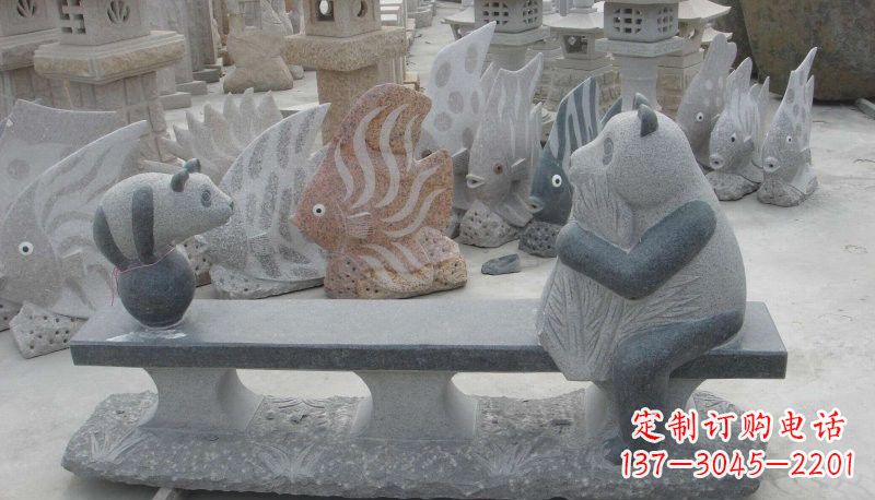 云南石雕熊猫座椅