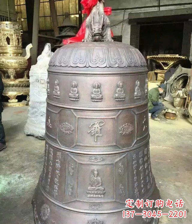 云南寺庙铜雕钟铸铜钟雕塑