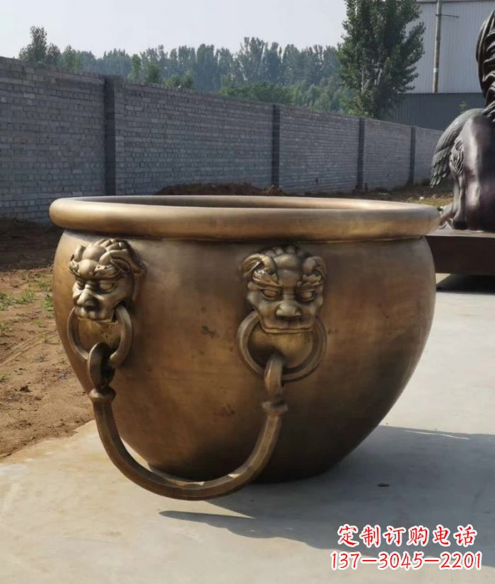 云南寺庙铜雕水缸