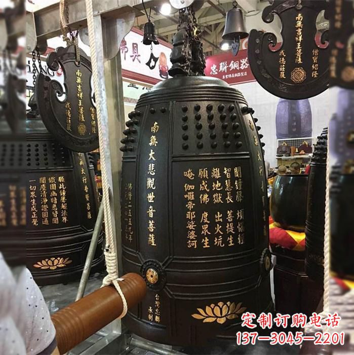 云南寺院挂钟铜雕塑