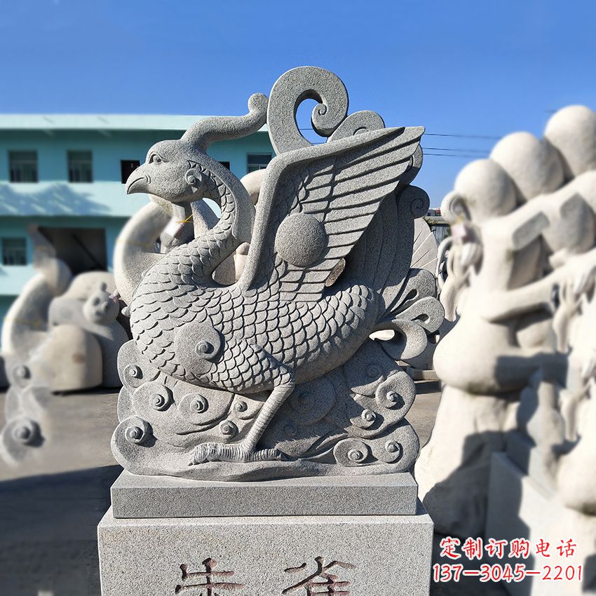 云南天之四灵之朱雀神鸟砂岩石雕塑