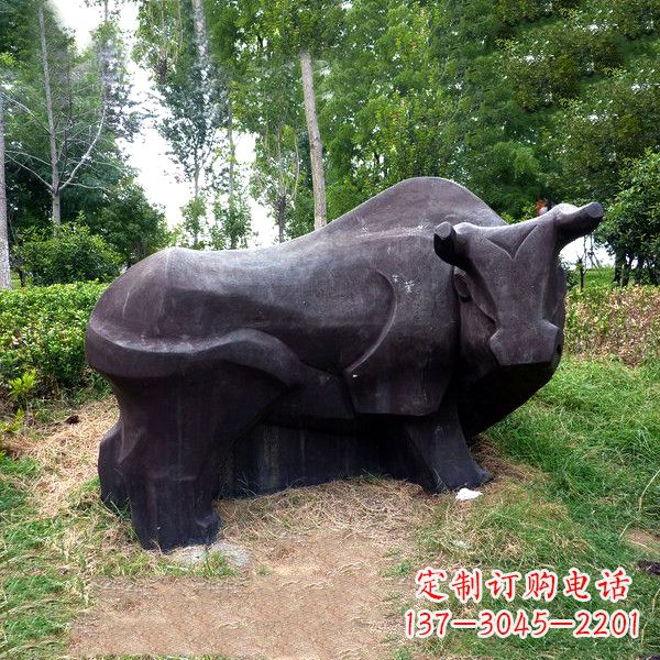云南铜雕抽象牛-公园草坪水牛雕塑