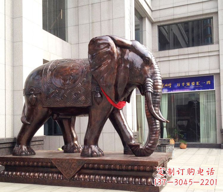 云南铜雕企业招财大象