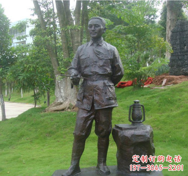 云南铜雕青年时期邓小平