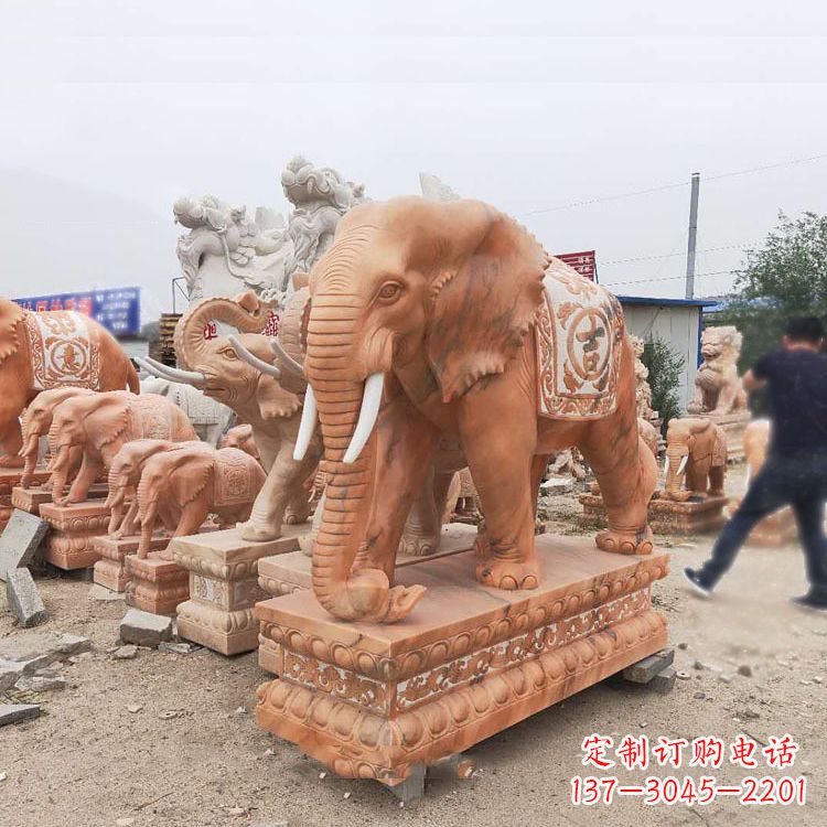 云南晚霞红大象石雕