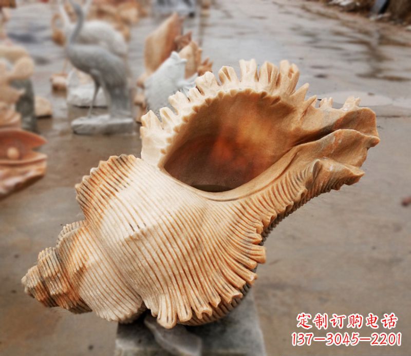 云南晚霞红海螺石雕广场景观雕塑