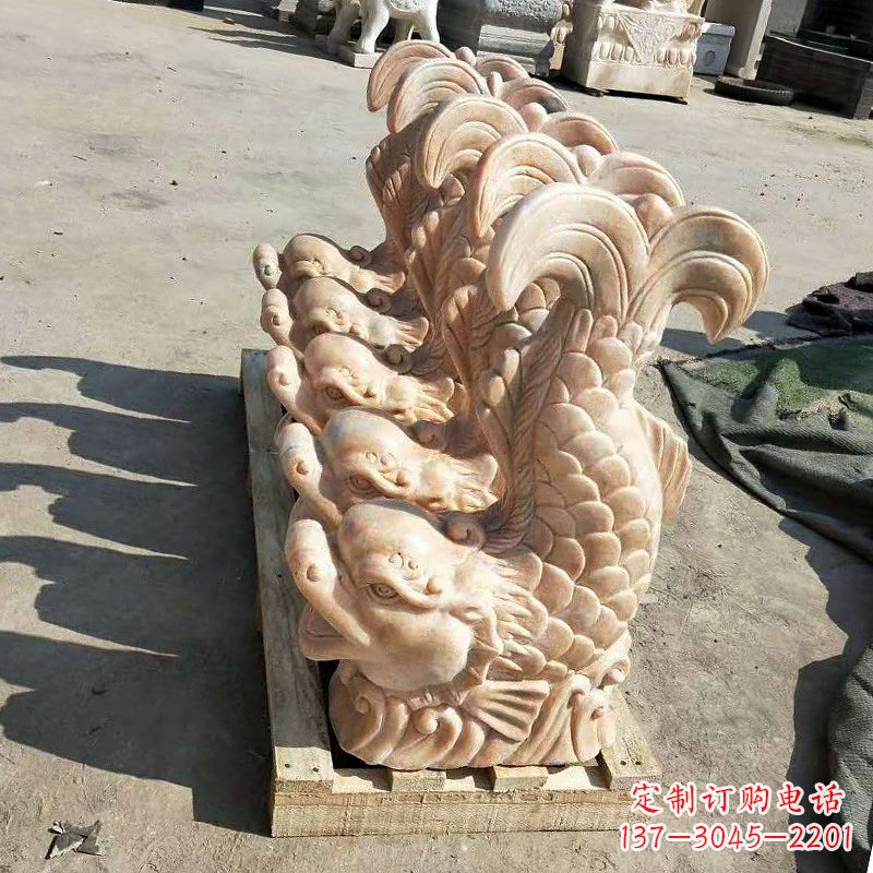 云南晚霞红喷水鱼石雕-园林水景喷泉动物雕塑摆件