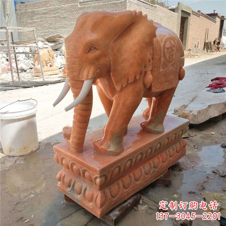 云南晚霞红石雕大象