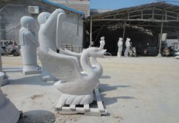 云南中领雕塑：独具特色的天鹅喷水雕塑