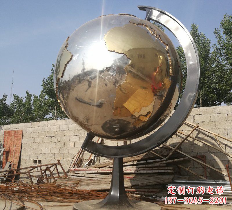 云南校园地球仪雕塑