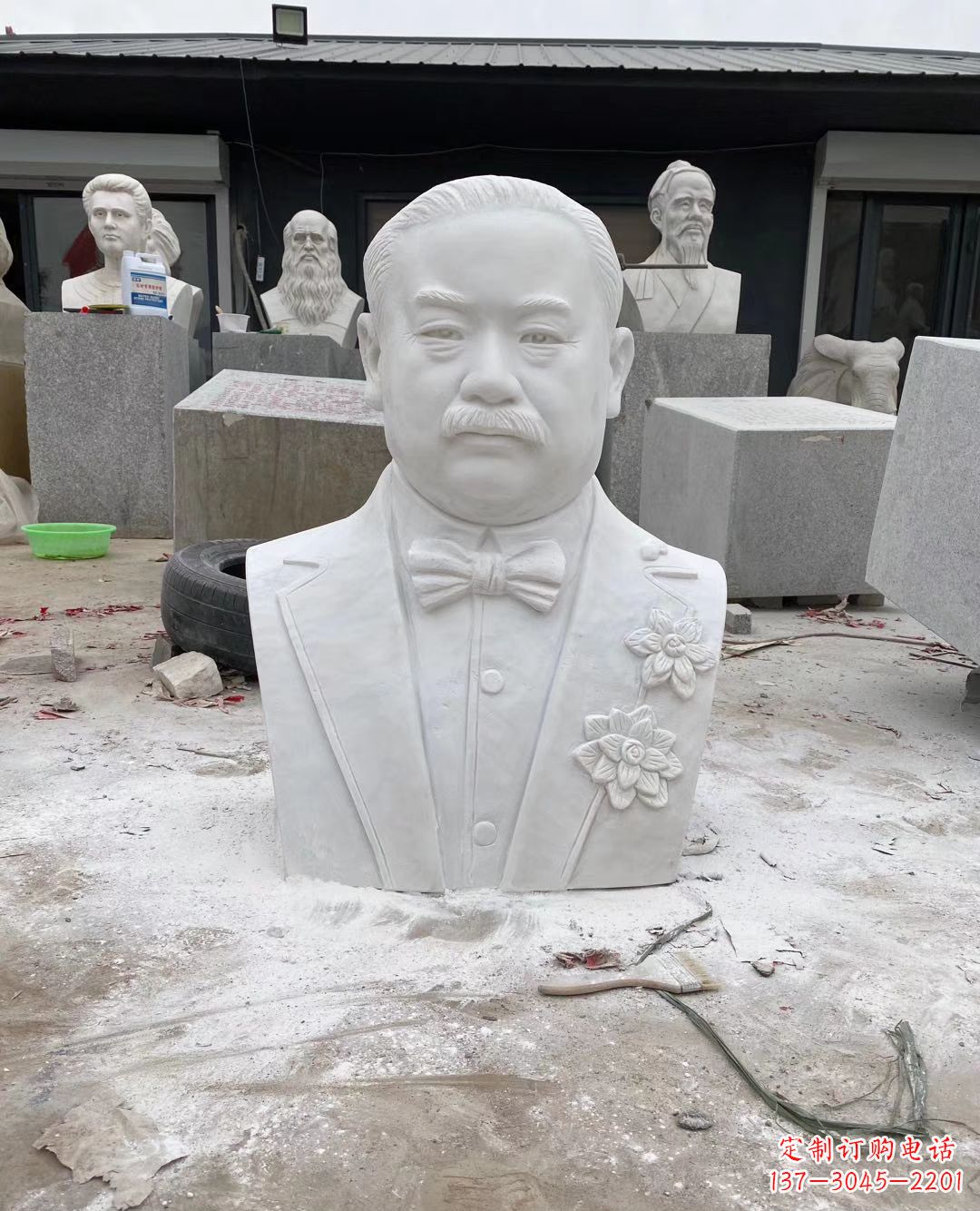 云南校园名人詹天佑头像石雕