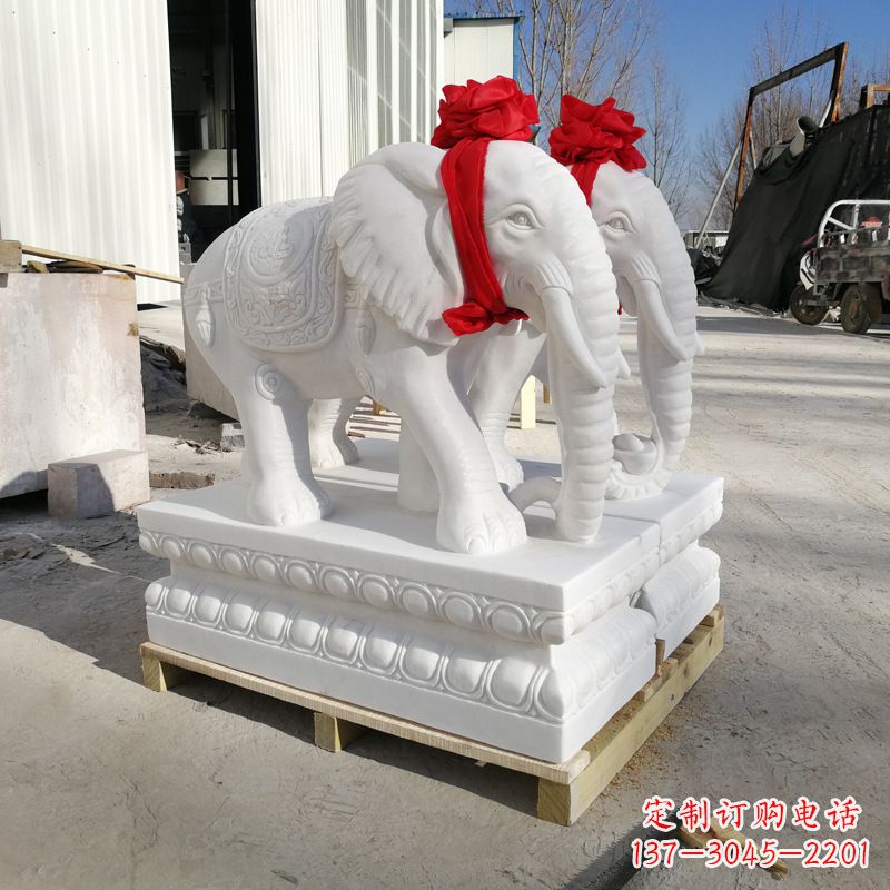 云南招财大象石雕摆门口