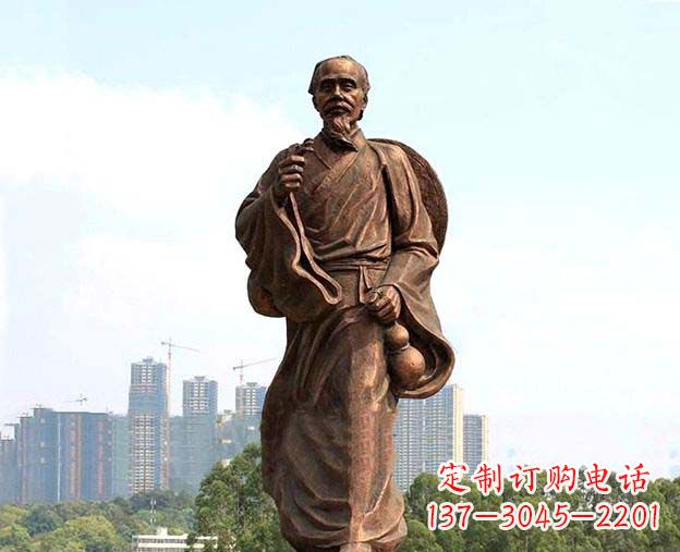 云南中华古代名医华佗铜雕像