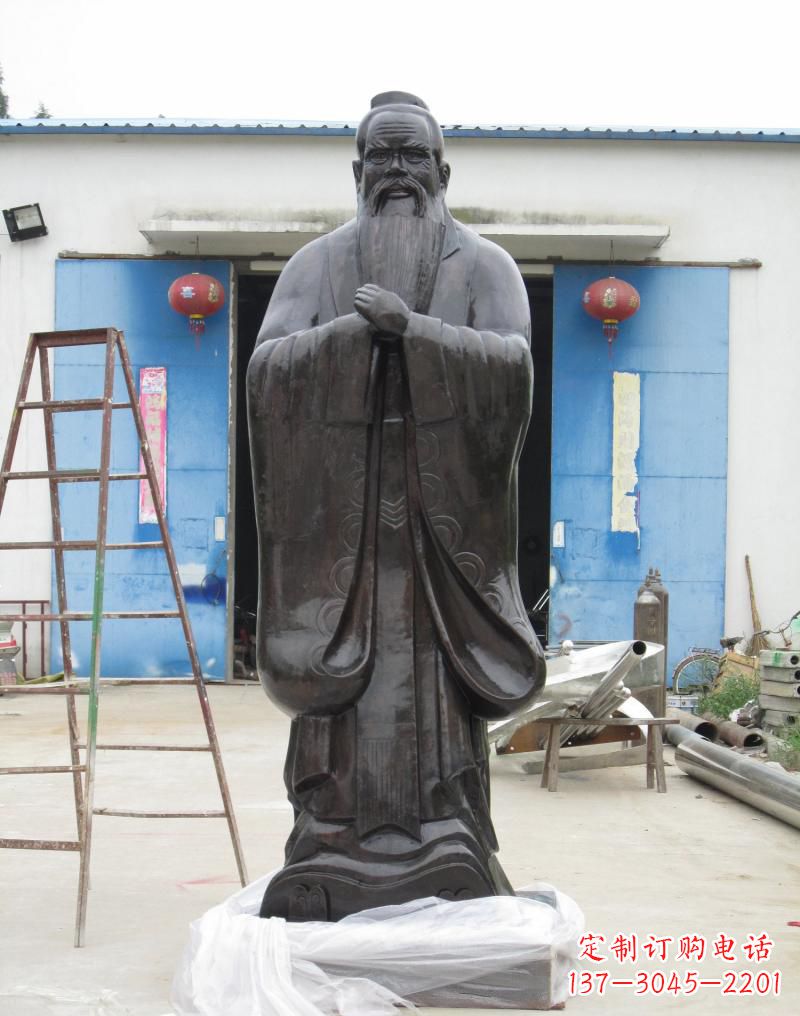 云南铸铜孔子摆件